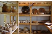 Atelier de Jean Hart, tourneur sur bois